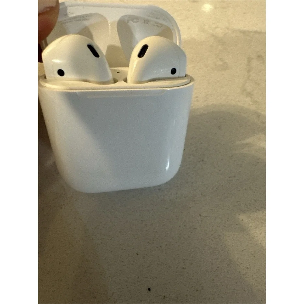 Apple AirPods 2nd Generation with Charging Case - White‎